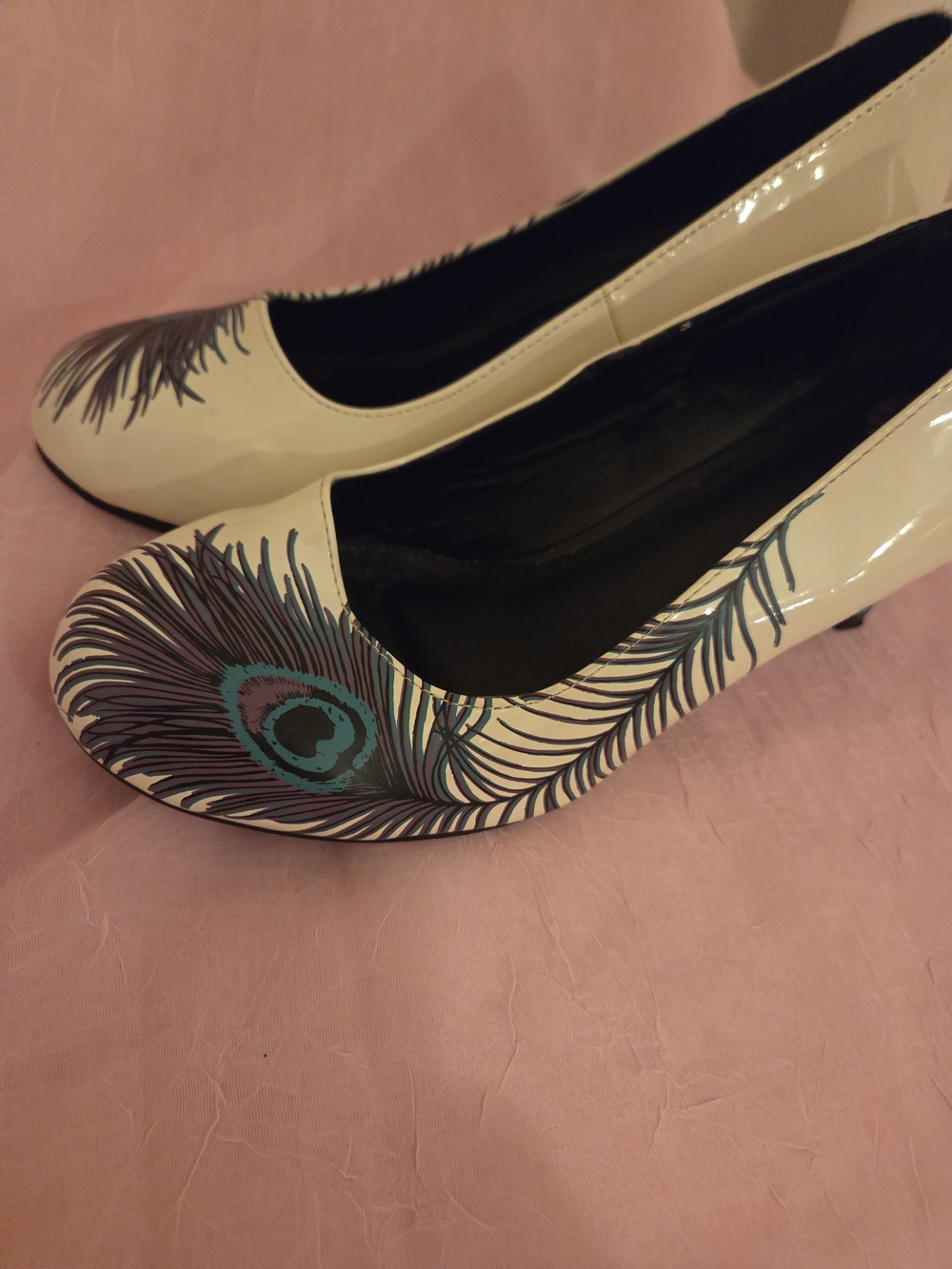 T.U.K Cream Pumps with Peacock Feather Design Vintage Women's Turquoise Heels - Picture 10 of 14